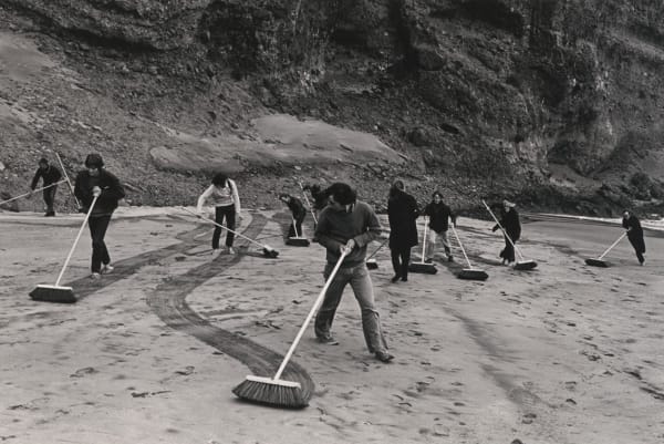 Robin Morrison, Experiment in sand, 1971
