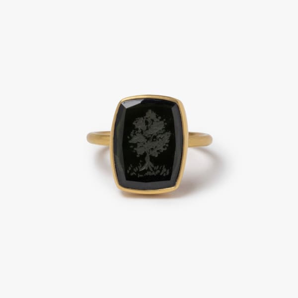 Gabriella Kiss, Tree of life ring