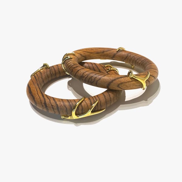 Nicholas Varney, Antler bangle