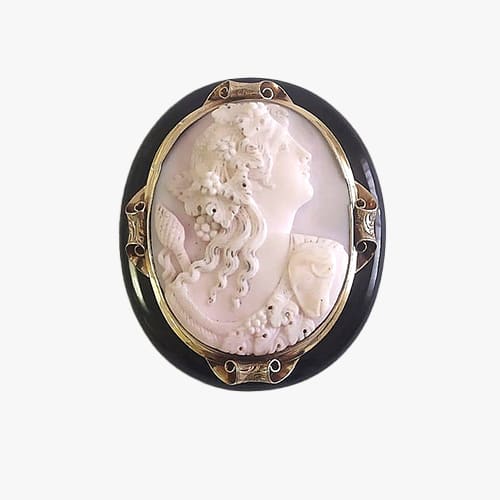 Anna Porcu, Pink bacchante necklace