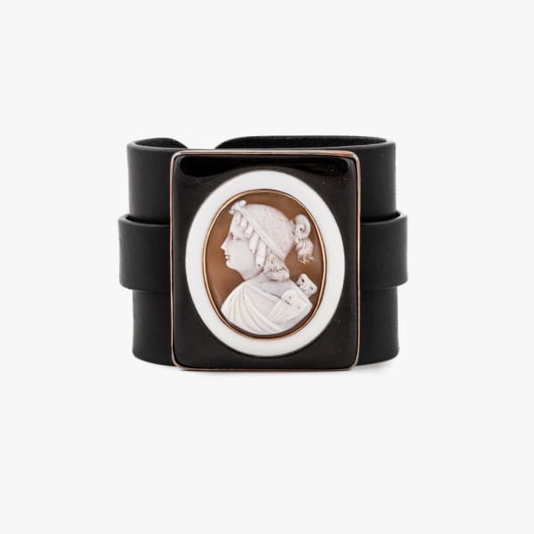 Anna Porcu, Psyche cameo bracelet