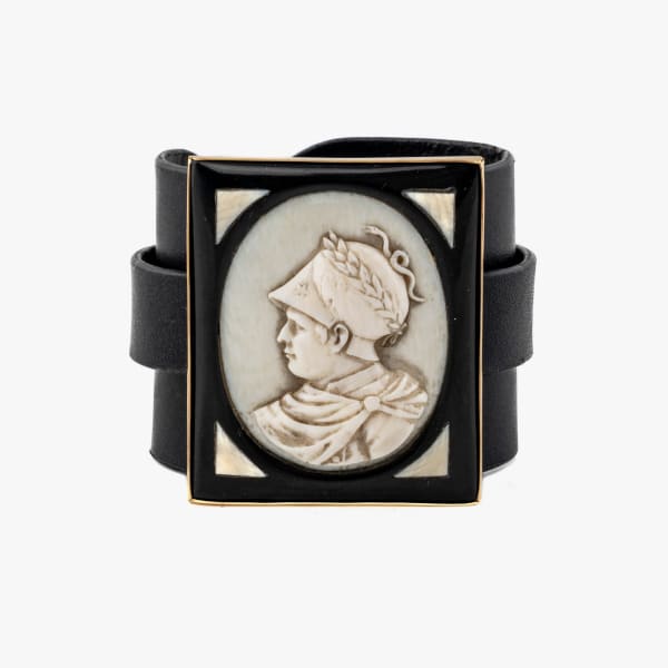 Anna Porcu, Napoleon bracelet