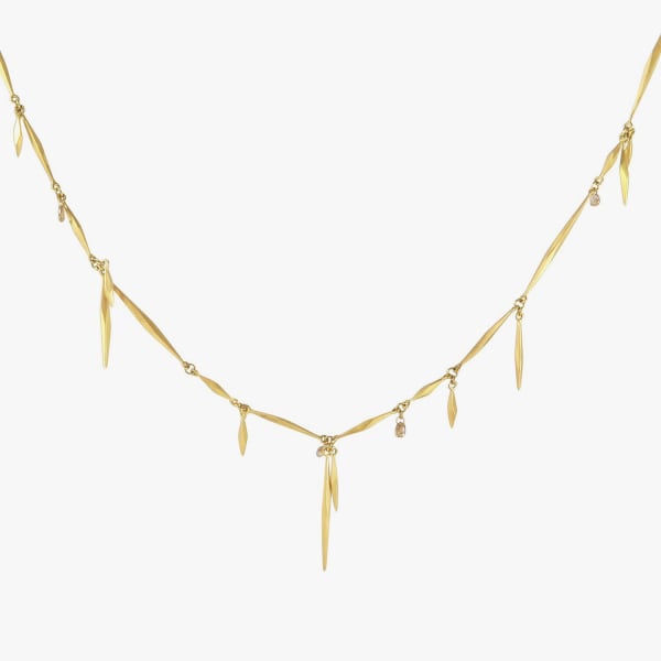 Gabriella Kiss, Pine needle necklace