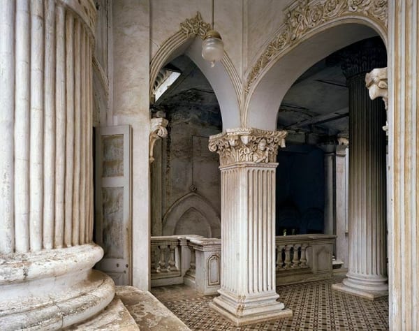 Adam Bartos, Villa, Gujarat, India II, 1981