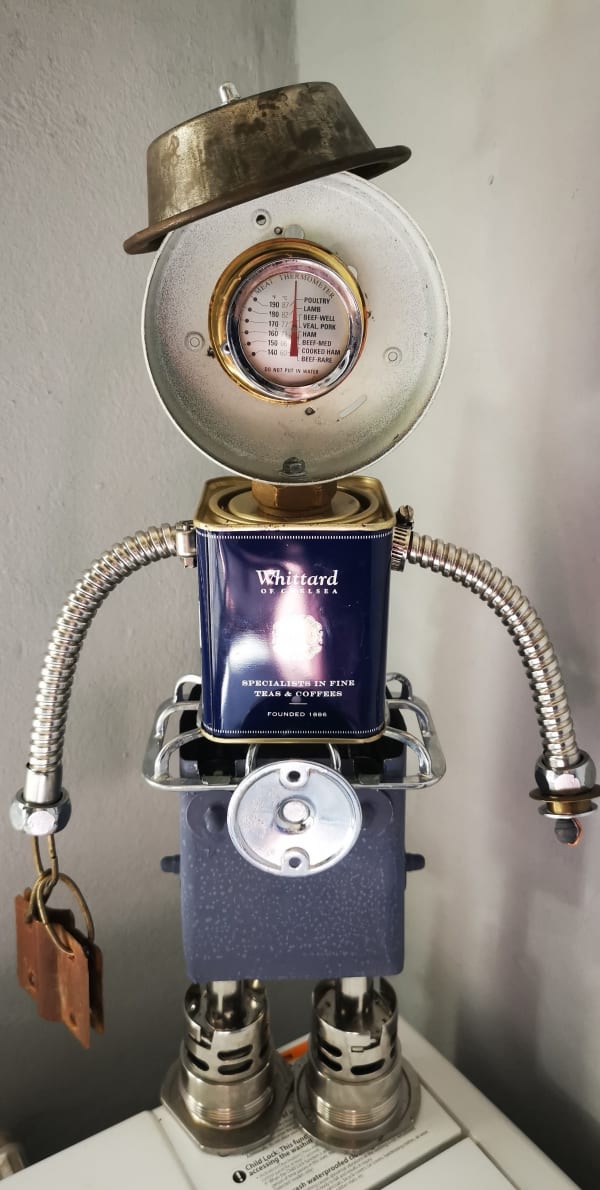 Bercia Roos, Mr Chelsea Square Pants, 2025