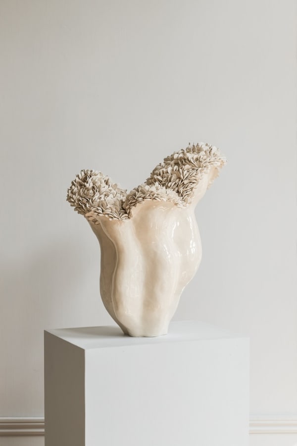 Hanna Heino, NUBES - the somewhere, TALL, matte/glossy warm white, 2022