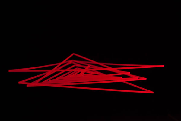 Elias Crespin, Trianguconcentricos fluo rouge, 2014