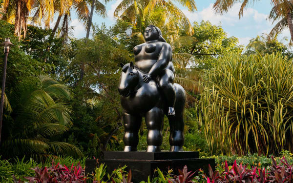 Fernando Botero, Mujer a Caballo (monumental), 2015