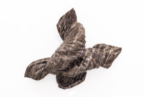 Lynda Benglis Electrical Wrap, 2024 gray onyx 87 x 105 x 32 cm