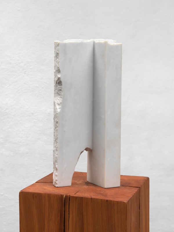 Minoru Niizuma Gate, 1975 Italian Statuario white marble Dimensions: 18 1/10 x 7 9/10 x 4 3/10 inches 46 x 20 x 11 cm