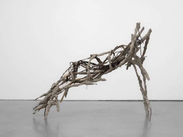 Mire Lee, Look, I'm a fountain of filth raving mad with love; tunnel sculpture I, 2022