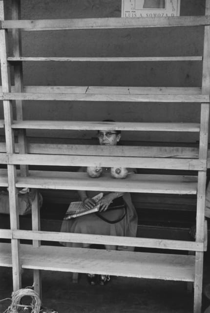 Elliott Erwitt, Nicaragua, Managua, 1957