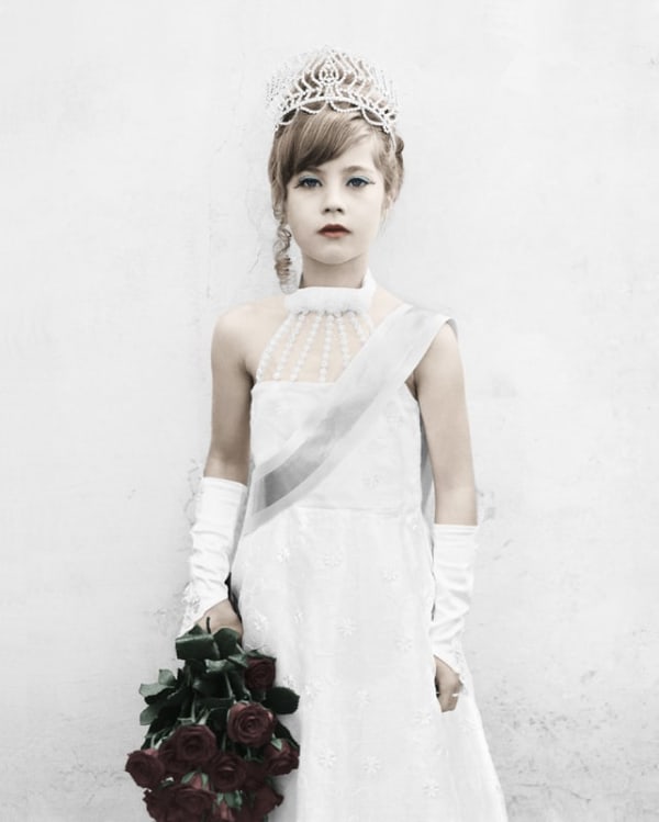 Vee Speers, Untitled #24 (Beauty Pageant), 2007