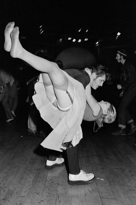 Chris Steele-Perkins, Dancing at the Lyceum Ballroom on Rock and Roll Night, London, 1976