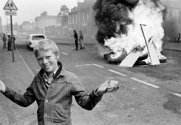 Chris Steele-Perkins, Boy with stone during disturbance, Belfast, 1978
