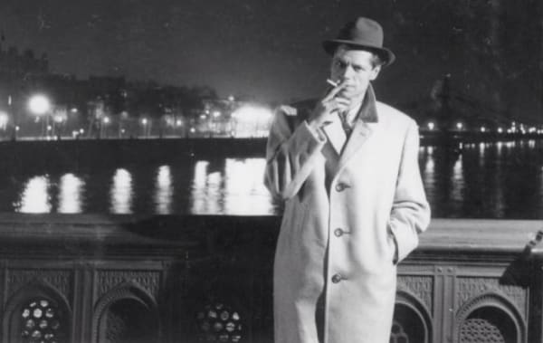 Bert Hardy, You're never alone with a Strand, 1960