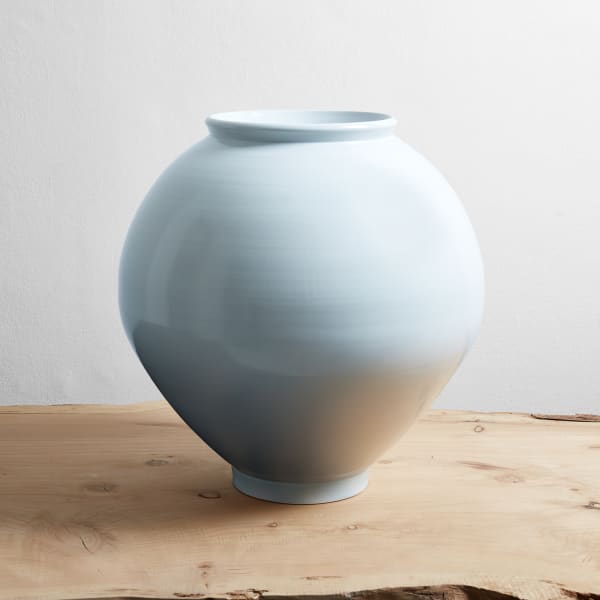 Kim Yikyung, Moon Jar, 2017