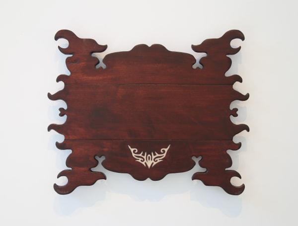 Sessa Englund, Crest with marzipan tramp-stamp (crest series), 2022