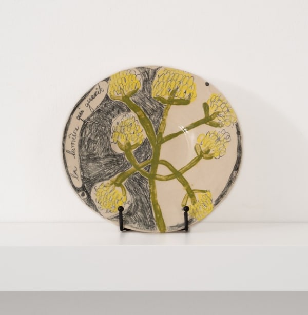 Galina Munroe & Meredith Adams La lumiere qui guerit, 2021 Hand made, hand painted glazed ceramic 1.1 x 24 x 24 cm