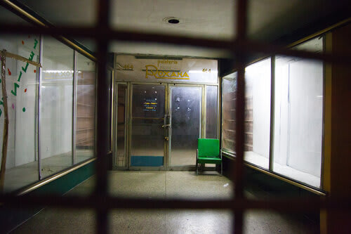 Sarah Dinnick, Roxana, 2019