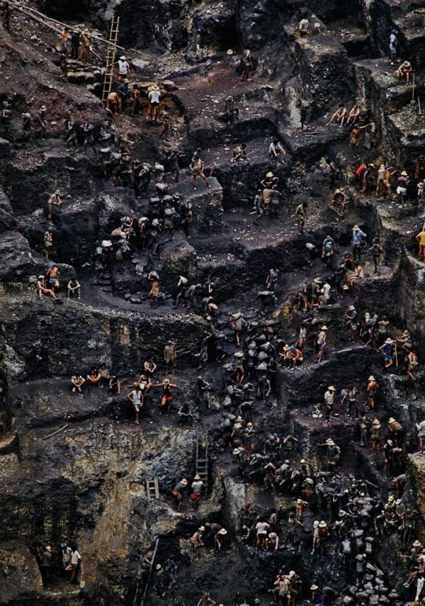 Juca Martins, Garimpo de ouro, Serra Pelada, Pará / Gold Mining at Serra Pelada, Pará, 1986