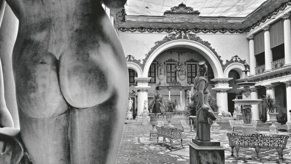 William Dalrymple, At the Marble Palace, Calcutta