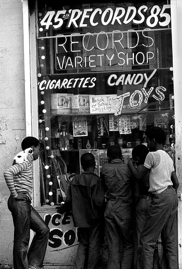 Jim Alexander, Variety Shop, Harlem, 1968