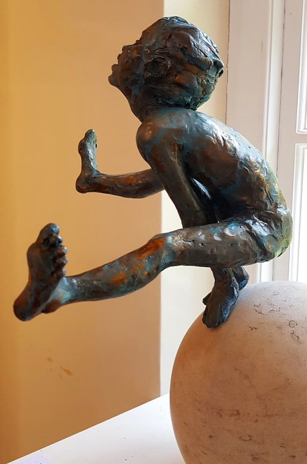 Alison Bell, Over The Moon
