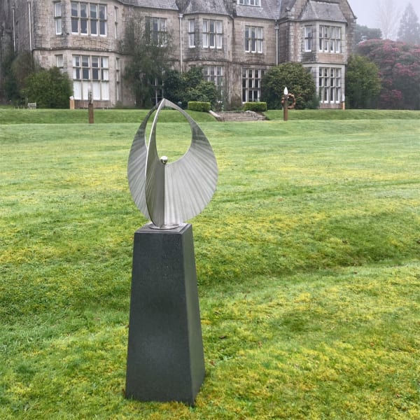 Ian Marlow, Equilibrium