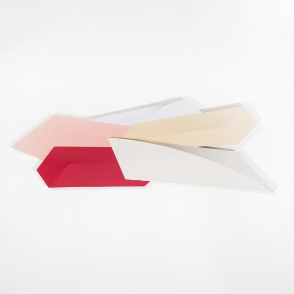 Tridimensional painting of interconnected parallelograms in red, pink, white, and dark beige