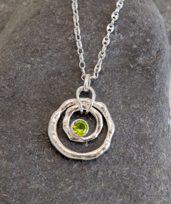 Rockpool Ripple Pendant with Peridot