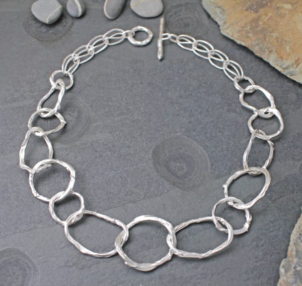 Molten Irregular Circle & Chain Link Necklace