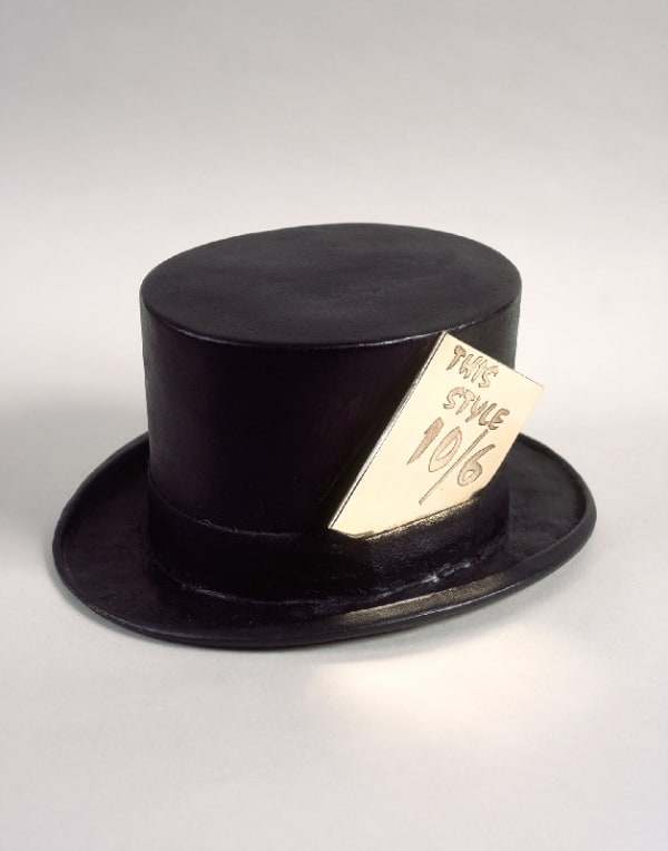Clive Barker, Mad Hatter's Hat, 2009