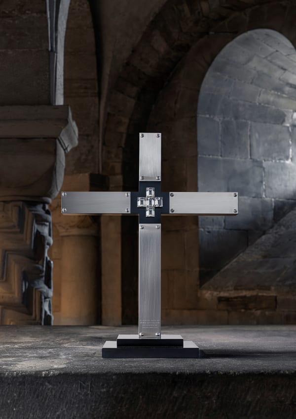 Altar cross