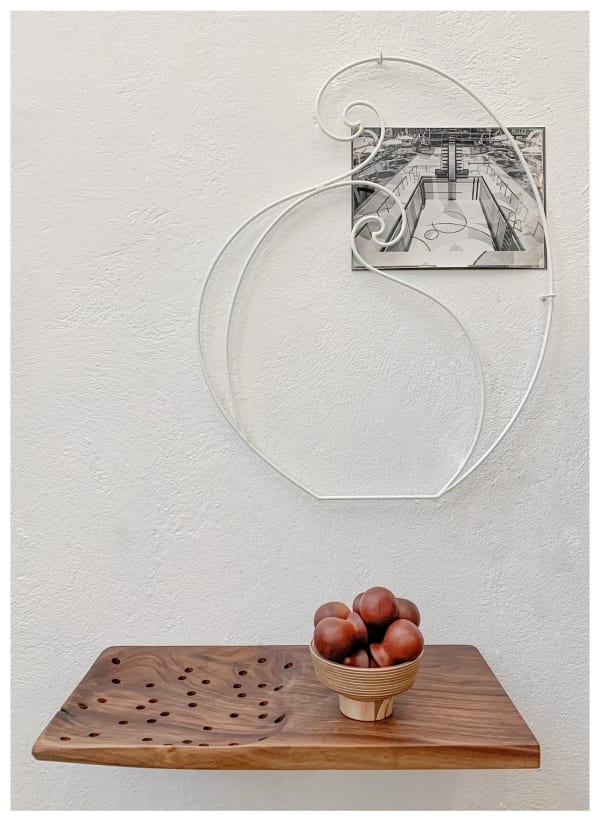 Edgar Orlaineta Piscina, 2023 Steel, enamel paint, varnished wood. 82 x 52 x 23.5 cm 32 1/4 x 20 1/2 x 9 1/4 in