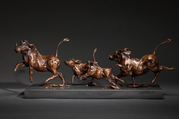 Jane Shaw FAMILY CHAOS (FAMILY OF WARTHOGS) Bronze 23 5/8 x 7 1/2 x 7 1/2 in 60 x 19 x 19 cm 1/12