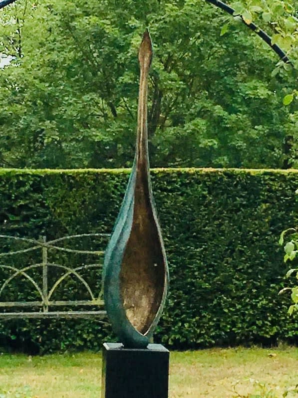 Lucy Lutyens BIRDSONG Bronze 29 1/2 x 5 7/8 x 5 7/8 in 75 x 15 x 15 cm 9/12