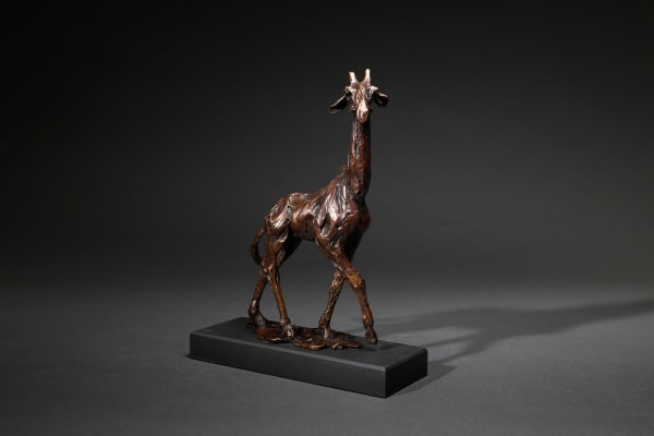 Jane Shaw KEEP SMILING (WALKING GIRAFFE) Bronze 12 5/8 x 9 7/8 x 4 in 32 x 25 x 10 cm 1/12