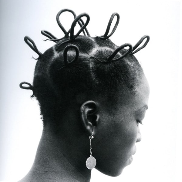 J.D.' Okhai Ojeikere, Pineapple Kiko, 1971