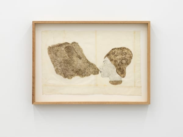 Marta Roberti, Autoritratto baciando un cinghiale, 2022