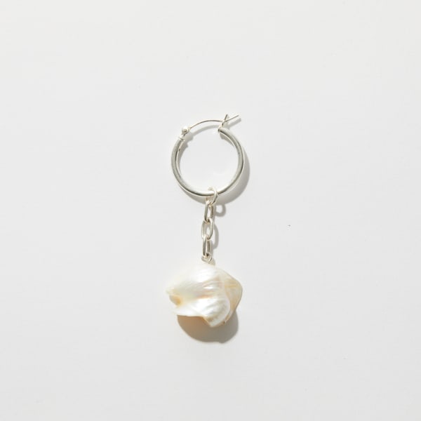 Kate Ruck, TETHERED Single Pearl Hoop Earring, 2021