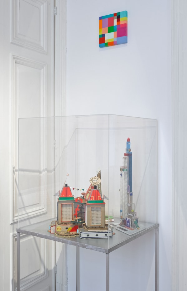 Full House: 100 Artists: exhibition view / Aeroplastics, Rue Blanche str., 2014