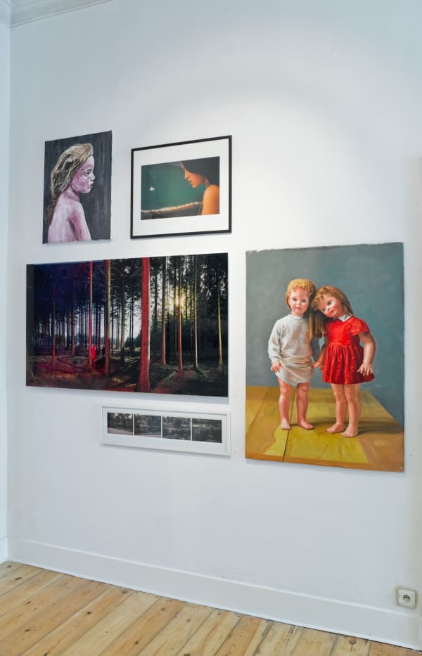 Full House: 100 Artists: exhibition view / Aeroplastics, Rue Blanche str., 2014