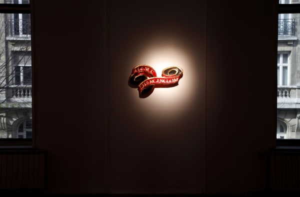 Frances Goodman: keeping up appearances Aeroplastics, Rue Blanche, 2010. Ph: Vincent Everarts