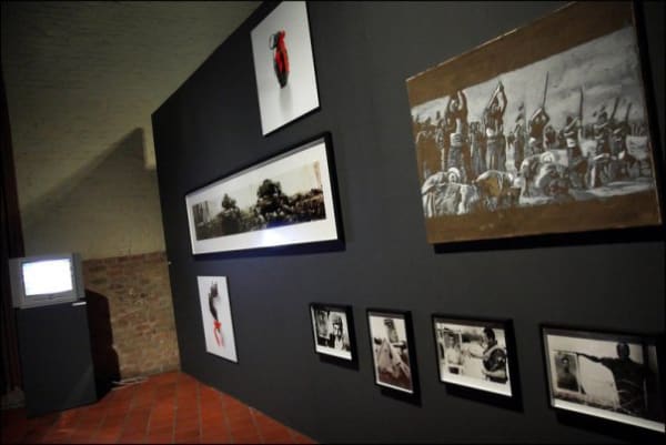 That's all folks! installation view @ Stadshallen Bruges, 2009-2010