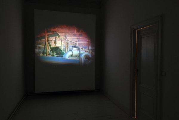 John Isaacs 'You said you would always be there' Aeroplastics @ Rue Blanche Str., Brussels, 2007. Ph: Vincent Everarts