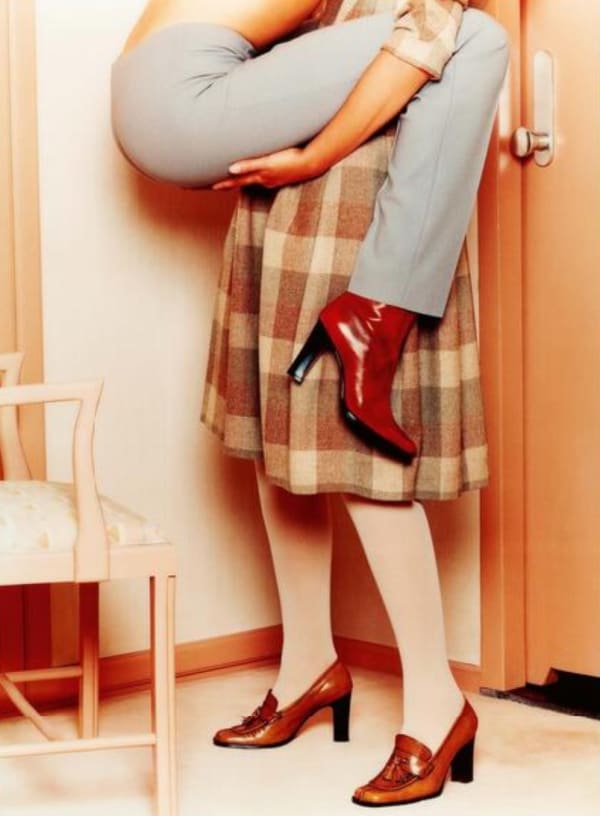 Inez van Lamsweerde, Standing, 1996, 176 x 131 cm, F.A.P. print /dibond / plexiglass/wooden frame Private collection