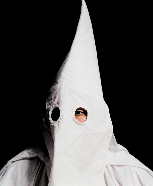 Andres Serrano, Klanswoman (Grand Calife), 1990, cibachrome Courtesy of The Olbricht collection, Essen