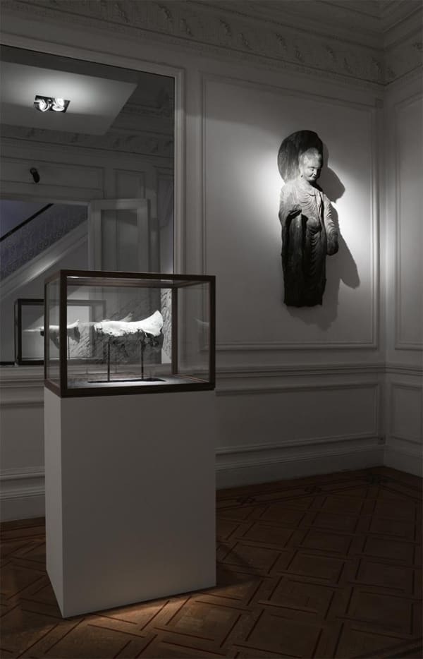 "The Remarkable Lightness of Being": exhibition view / Aeroplastics @ Rue Blanche str., 2015 / works by John ISAACS