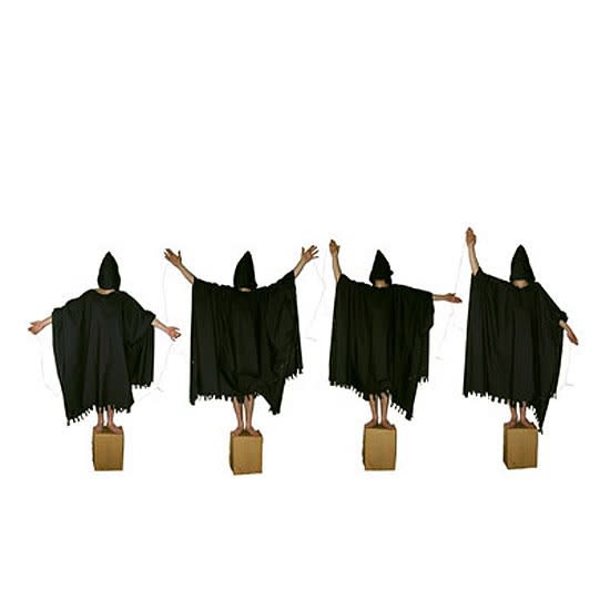 Ryan McNamara, HELP, 2004, color print 70 x 70 cm Courtesy of Aeroplastics contemporary, Brussels